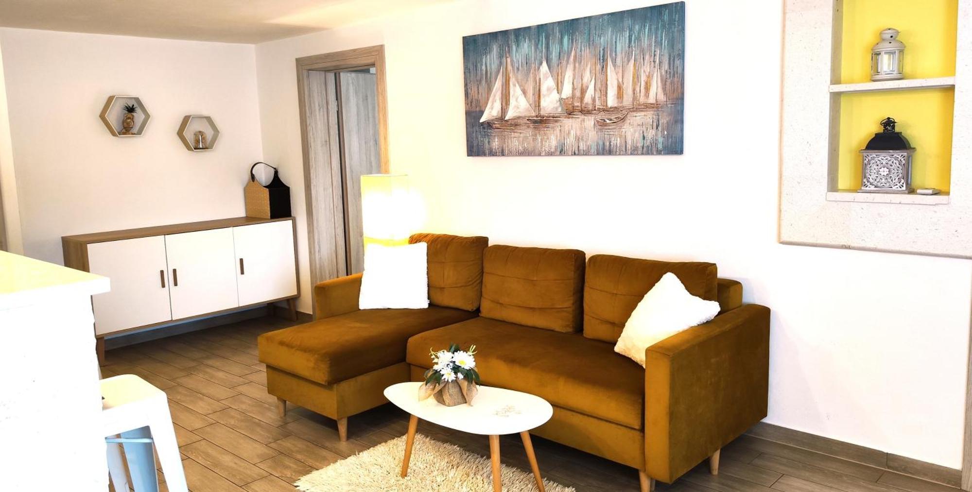 Aurora Apartment